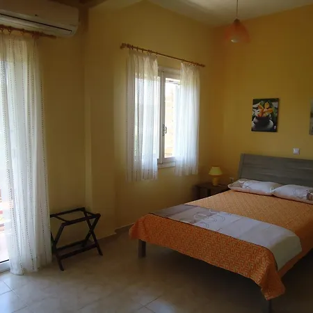 Ktima Klimentini Apartment Vivari Room photo
